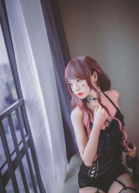 电影女机器人